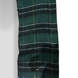 Tommy Hilfiger Green and Black Plaid Scarf​